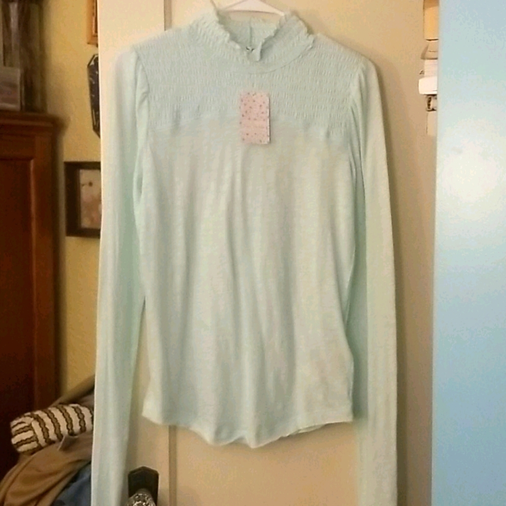 NWT Long sleeve free people shirt. L or XL